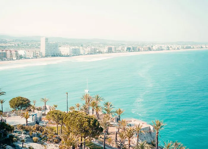 Turyva Tarongers 2 - Relaxing 2 Bedroom Holiday Apartment For Families & Couples